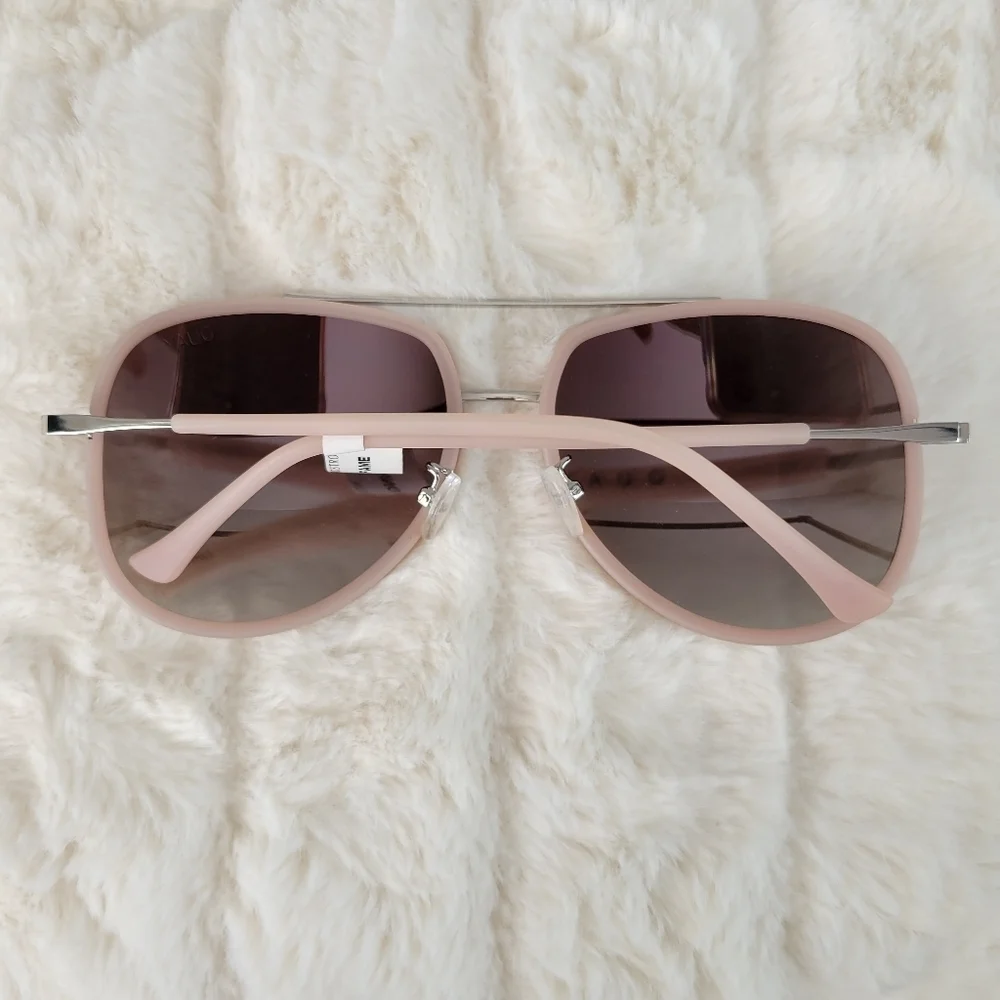 QUAY // ltd ed oversized aviators matte pink frame mirrored lenses nwot FLAW